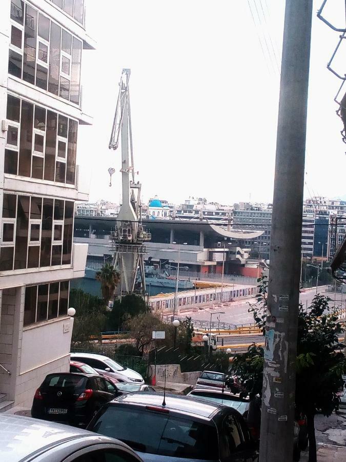 Φωτεινό Διαμέρισμα Πειραιας ピレウス エクステリア 写真